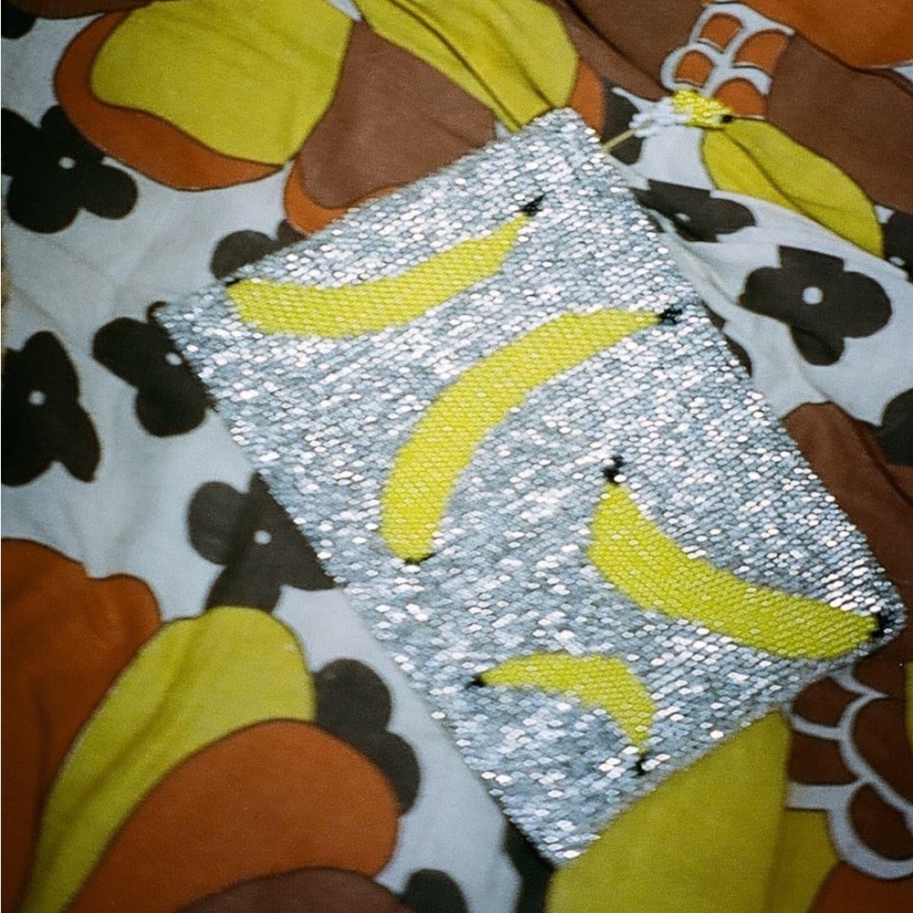 Unique Fruit Pattern Glass Bead Wallet ☀️🍌